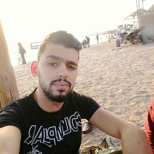 Meet your Posher, Maysara